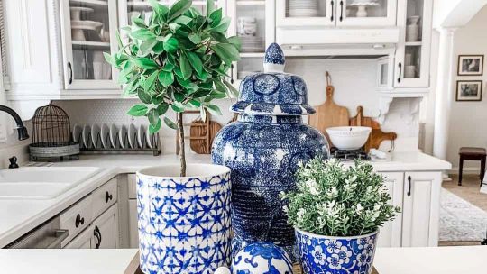 Hängelampe mit hohen Decken: Wie man den Raum elegant illuminiert