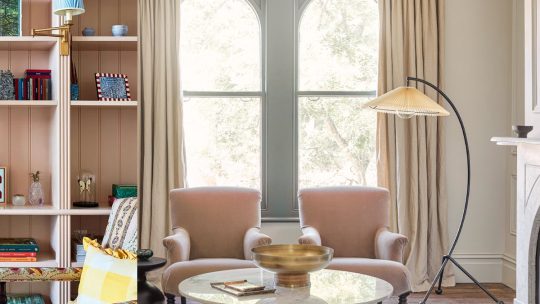 Victoria Cosmos: eine Reise durch das unendliche Universum