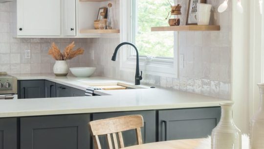 Klein aber fein: Die kleine Batterie-Tischlampe als praktischer Helfer