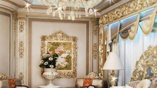 Antike Kristall-Leuchter: Zeitlose Eleganz für Ihr Zuhause